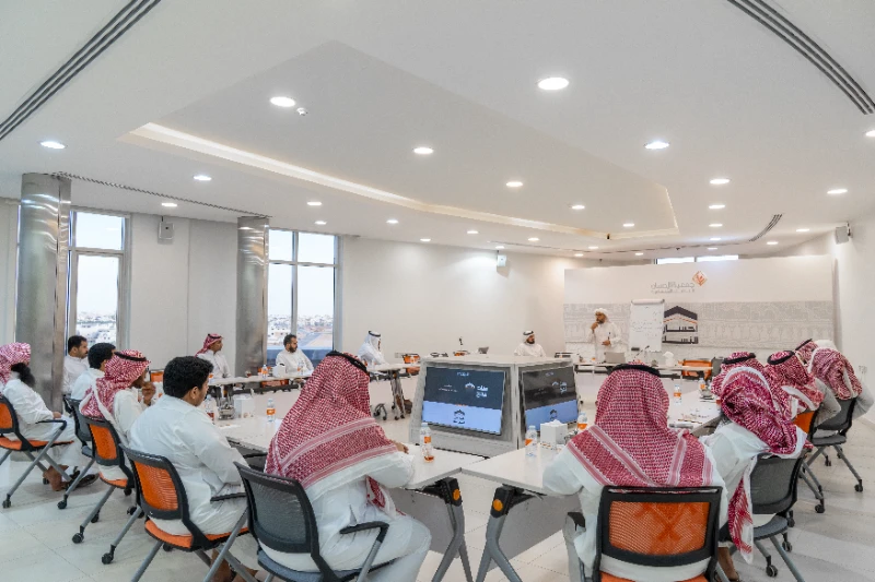 لقاء صفة الحج مع الدكتور عبدالله بن حمد السكاكر ضمن برنامج إحسان النسك التثقيفي قبل الحج