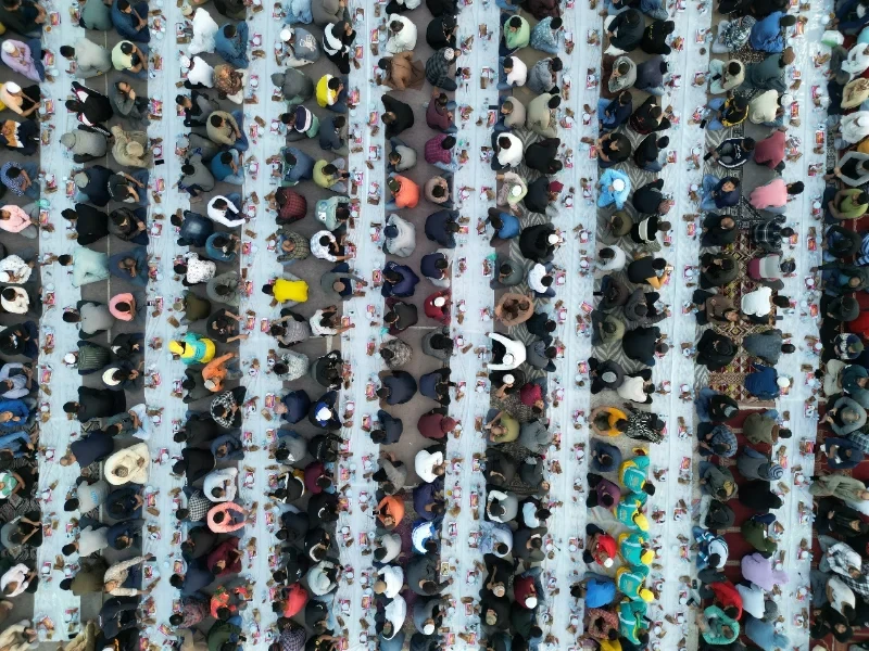 تفطير الصائمين في رمضان